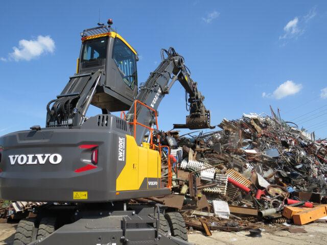 Volvo Mobil-Bagger EW200E